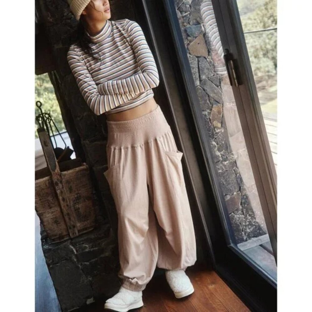 Free People Movement Up In The Air Printed Set / Sandy Navy Stripe (S) - NWT